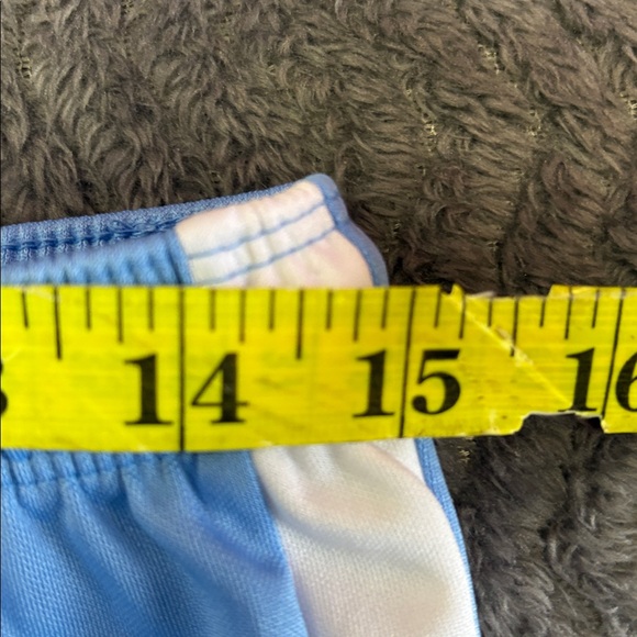 Nike woman’s Light Blue and White Athletic Shorts embroidered logo size large - Picture 7 of 10